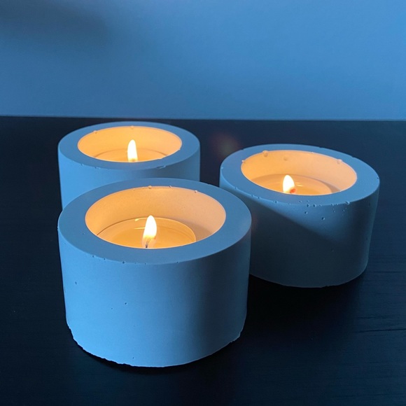 Set of 3 white concrete succulent pot, tea lights hand made modern candle holder - Picture 6 of 8